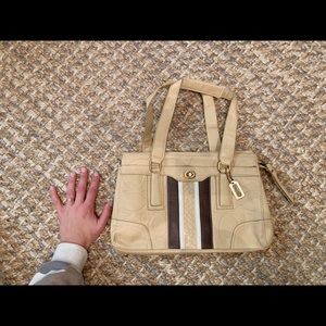 COACH PURSE with lots of life left ❤️❤️